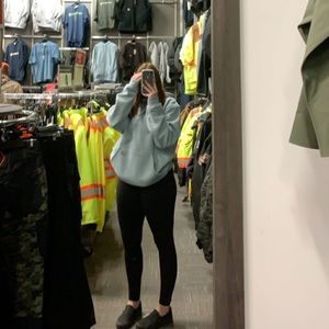 Meet your Posher, Kerrissa